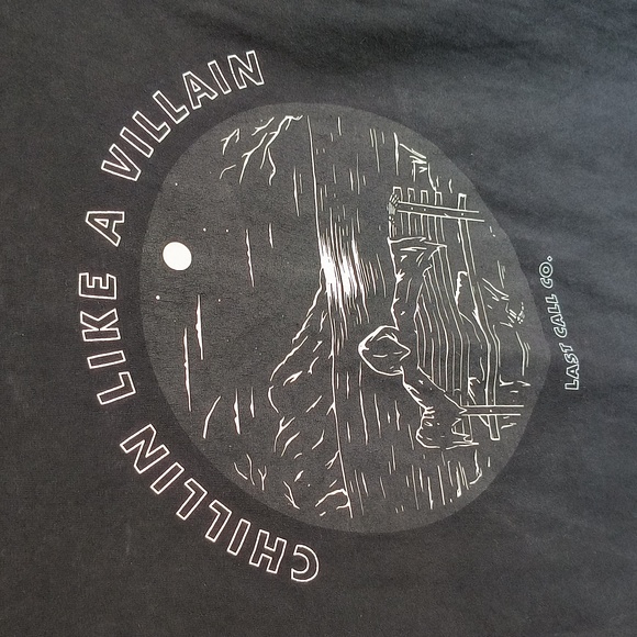 Last Call Chillin Like A Villain Black Long Sleeve Graphic T Shirt Sz Med Men - Picture 2 of 16